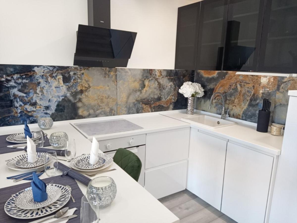 Apartman Lux Makarska Exterior foto