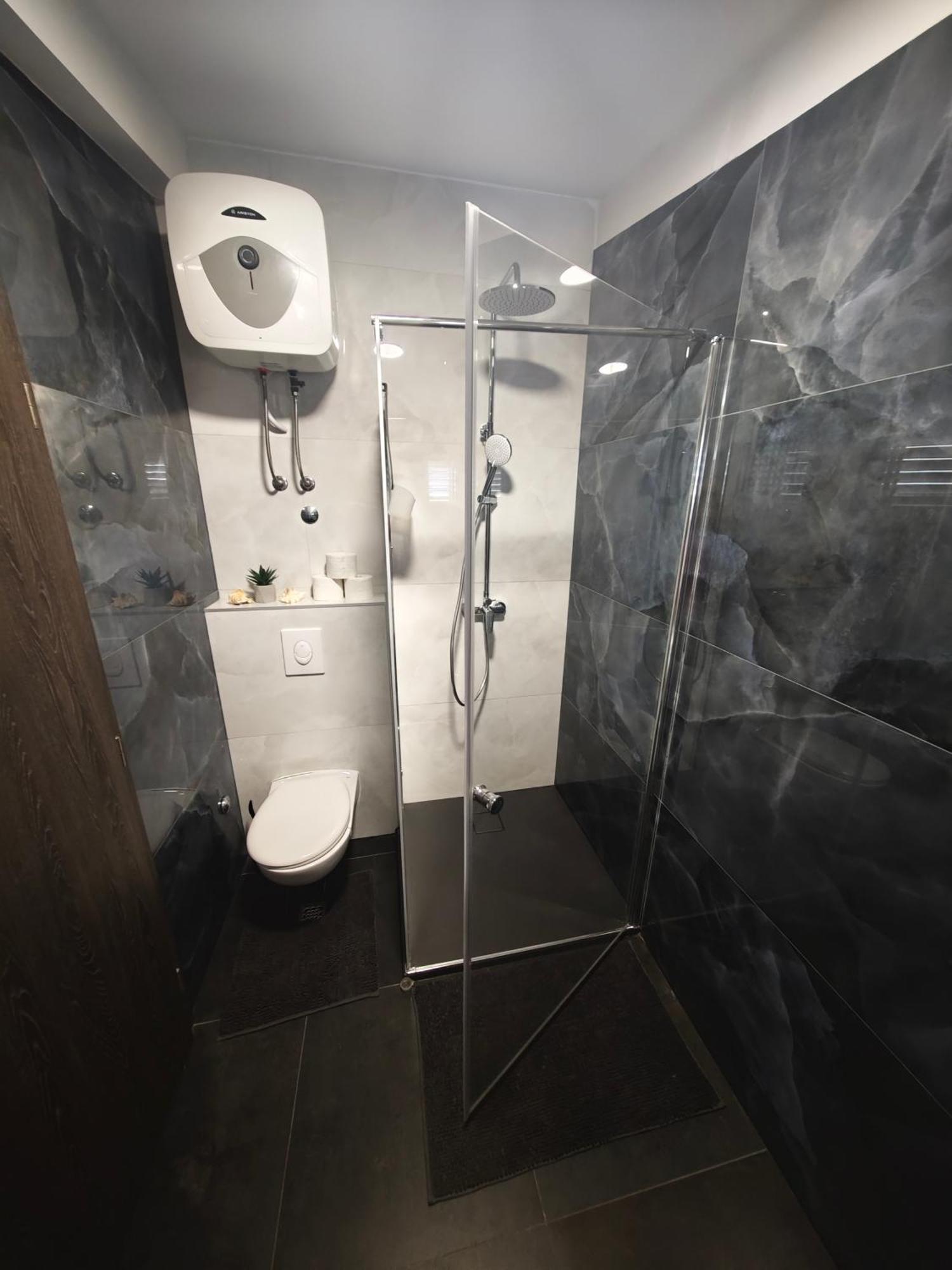 Apartman Lux Makarska Exterior foto